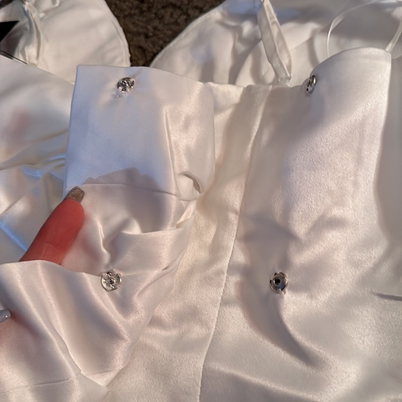 🤍 BRAND NEW WHITE DRESS 🤍 - Picture 4 of 6